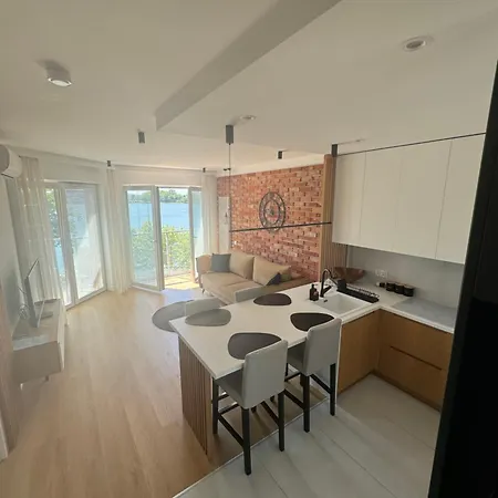 Lakeview Apartamento