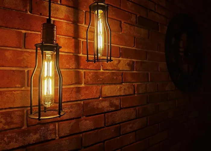 Lakeview Apartment *